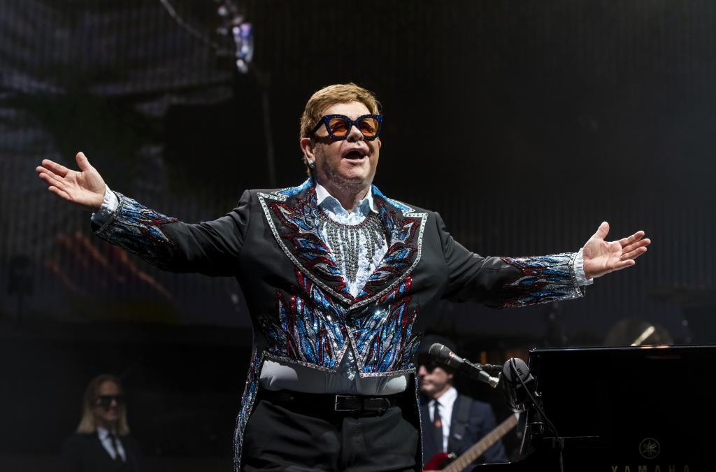 Tonight is the final night, Elton John se retira