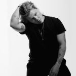 Escucha el nuevo sencillo de Conrad Sewell