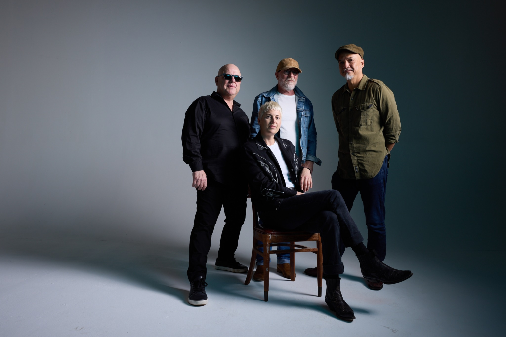 PIXIES LANZA SU NUEVO SINGLE ‘MOTOROLLER’