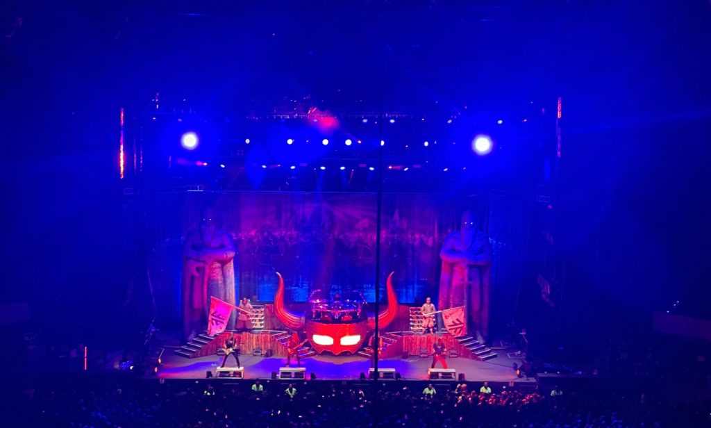 Amon Amarth: Un Viaje Nórdico de Fuego y Poder en la Arena Ciudad de México