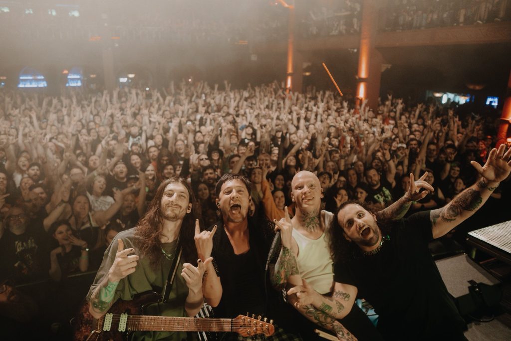 The Word Alive anuncia nuevo sencillo “Eyes Above”