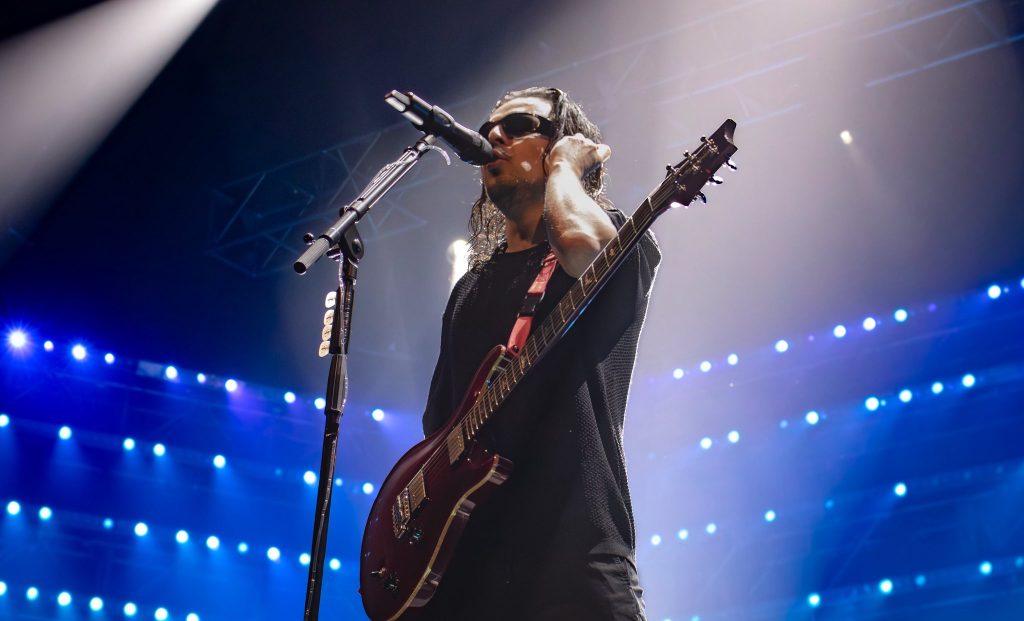 Allison la rompe en el Pepsi Center con un show Sold Out