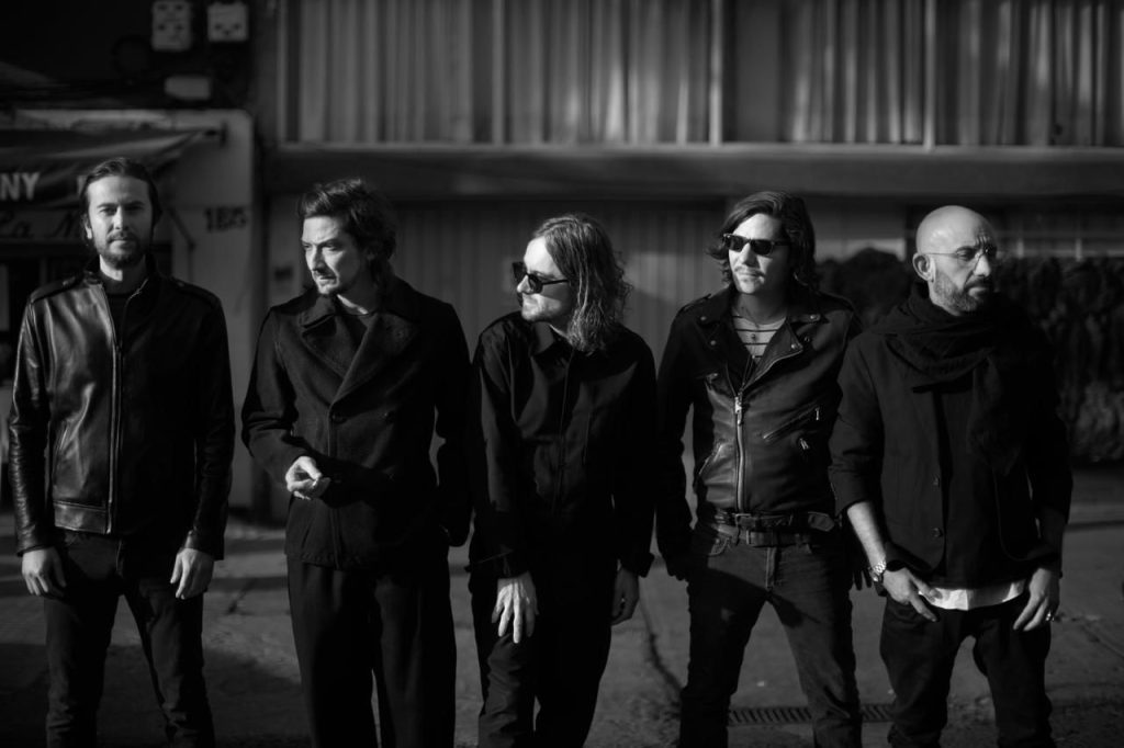 Zoé rompe el silencio con “Campo de Fuerza” y regala a sus fans una experiencia irrepetible