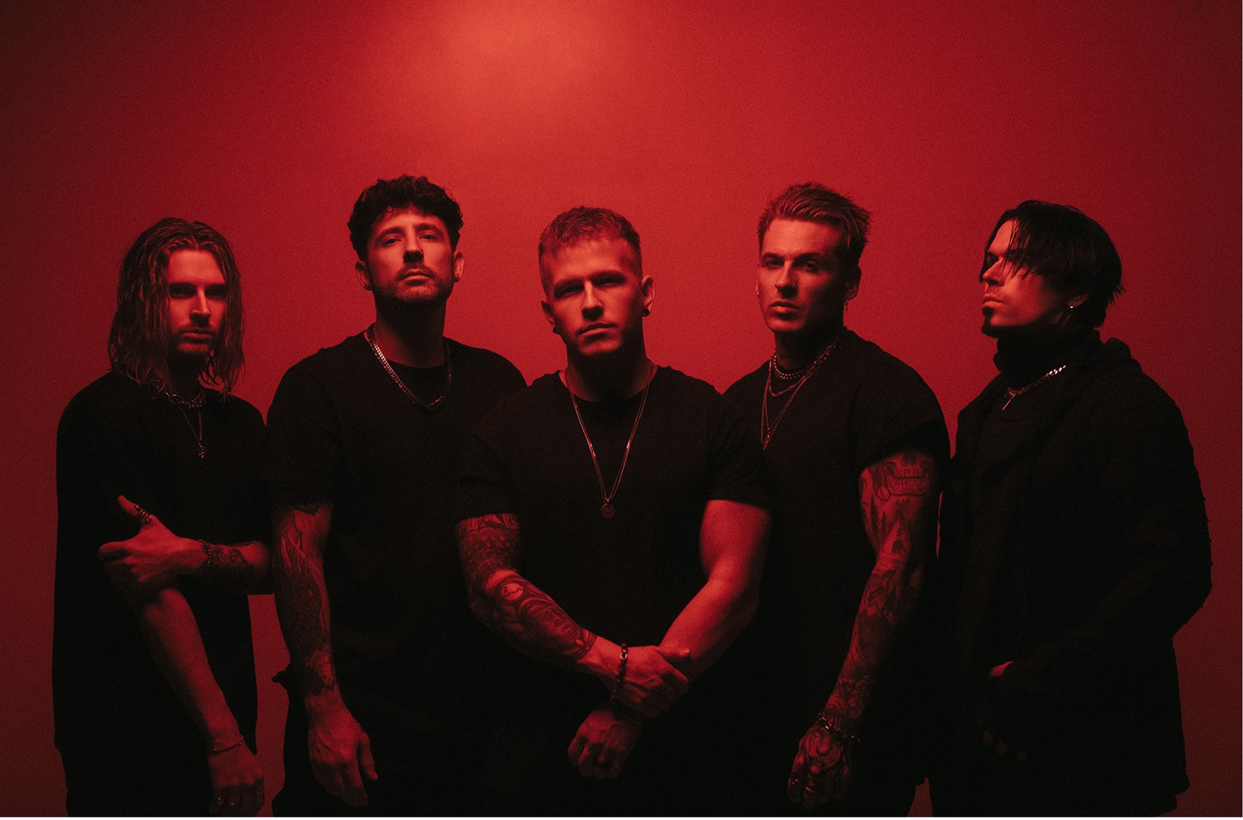 From Ashes To New anuncia Reflections, su nuevo álbum, y lanza el potente single “Villain”